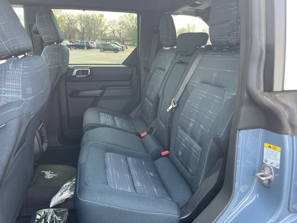 Used 2025 Ford Bronco Heritage Edition AWD/4WD image 14