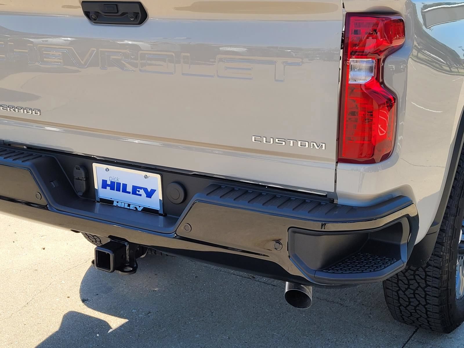 New 2026 Chevrolet Silverado 2500 Custom w/ Custom Value Package AWD/4WD image 4