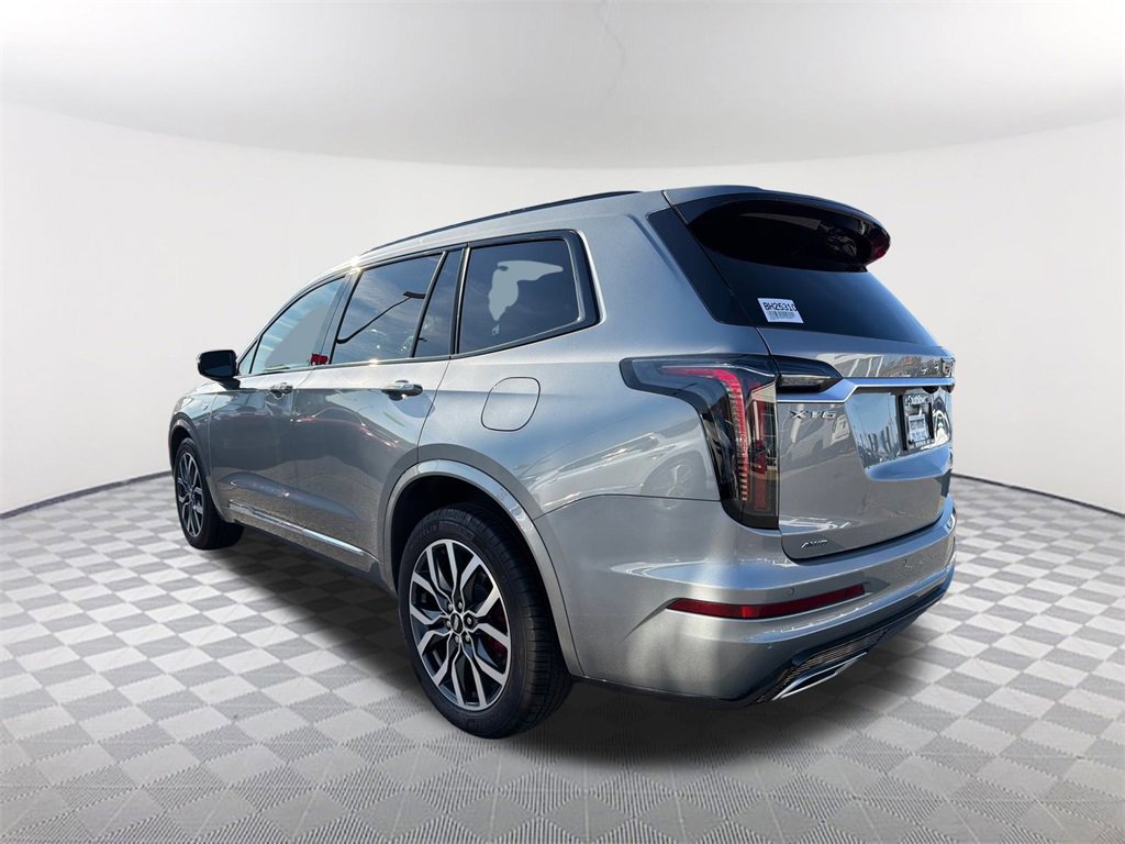 Used 2024 Cadillac XT6 Sport image 7
