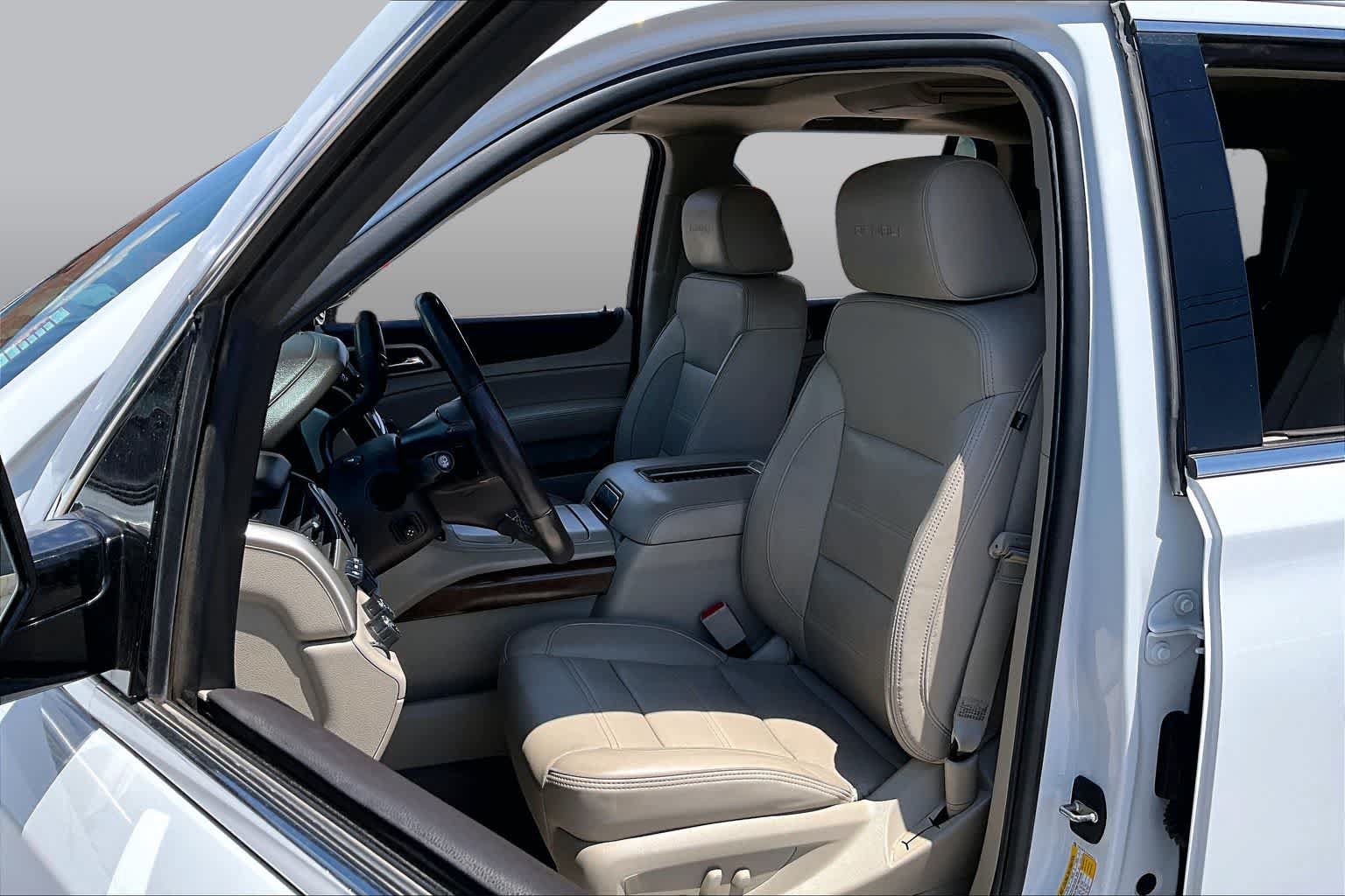 Used 2019 GMC Yukon Denali w/ Denali Ultimate Package AWD/4WD image 8