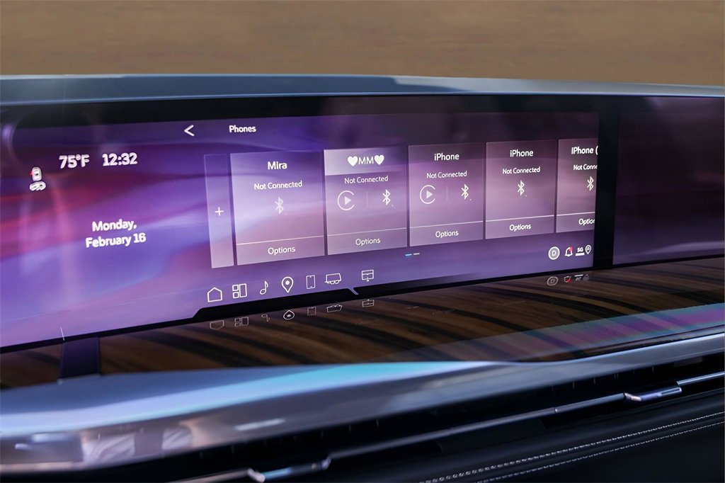 Certified 2025 Cadillac Escalade Sport Platinum w/ LPO, ONYX Package image 16