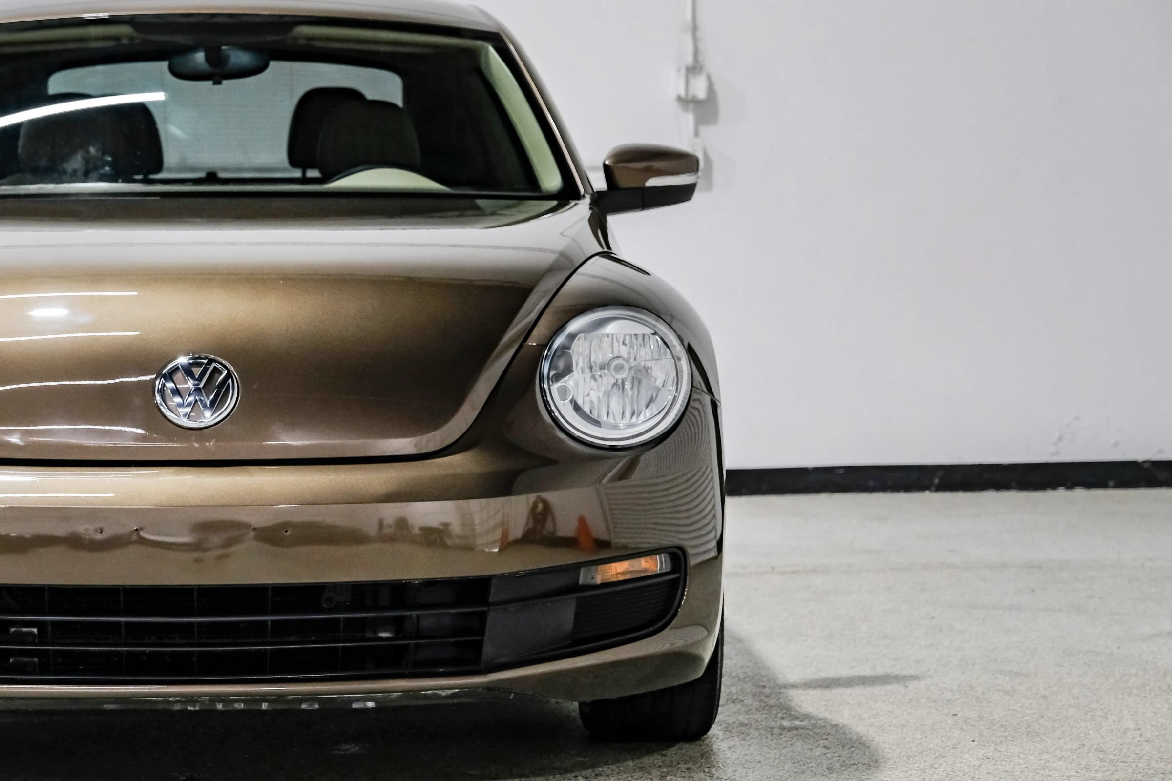 Used 2014 Volkswagen Beetle 1.8T FWD image 39