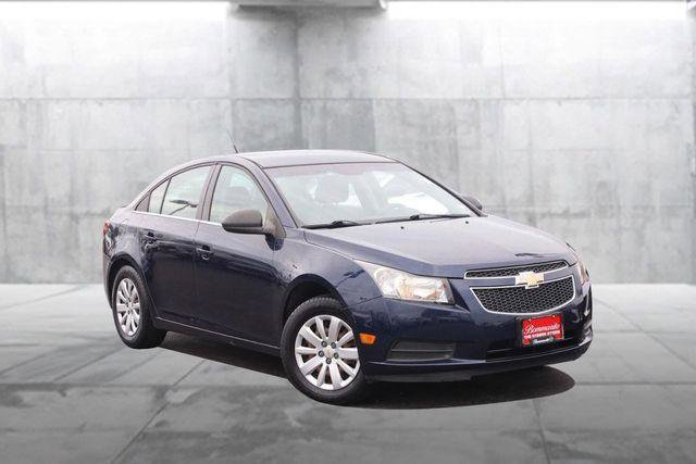 Used 2011 Chevrolet Cruze LS w/ Connectivity Package image 2