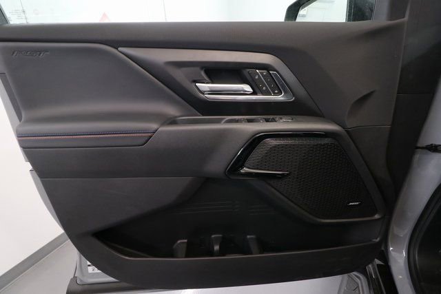 New 2025 Chevrolet Silverado EV RST image 7