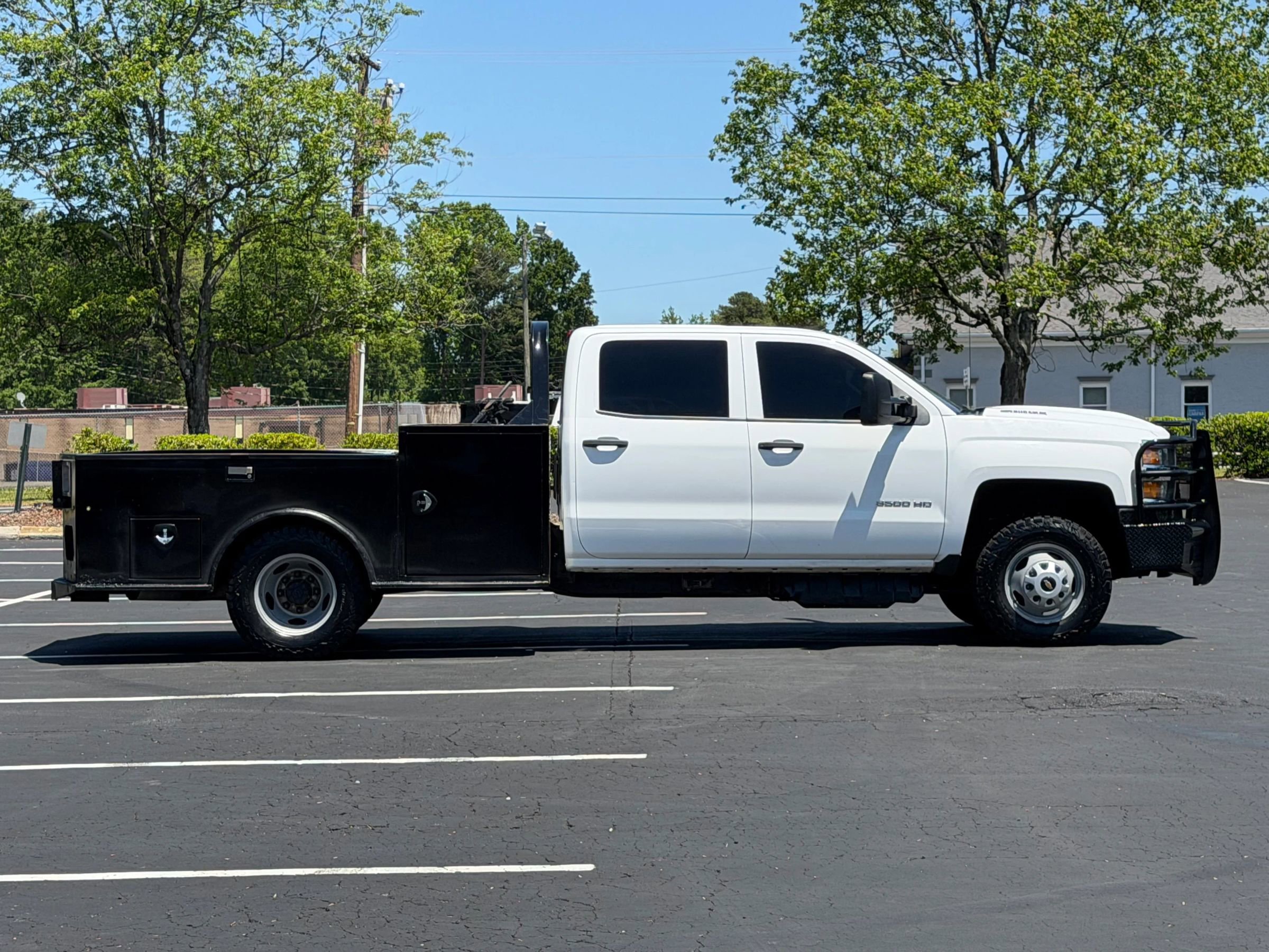 Used 2019 Chevrolet Silverado 3500 W/T AWD/4WD image 5
