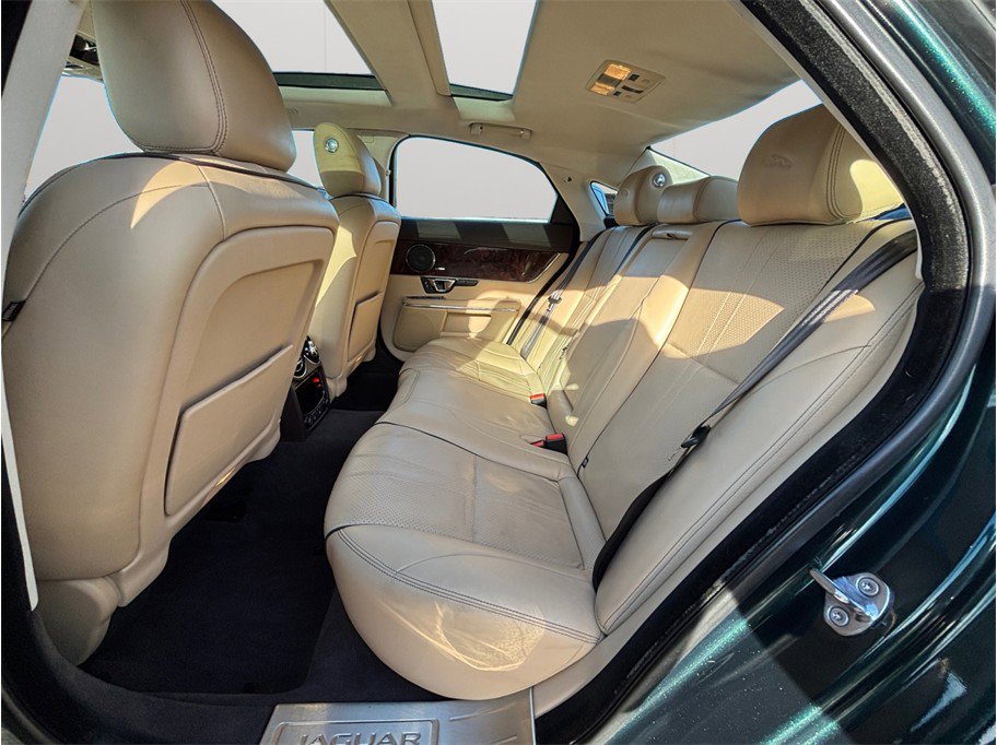 Used 2017 Jaguar XJ R-Sport image 39