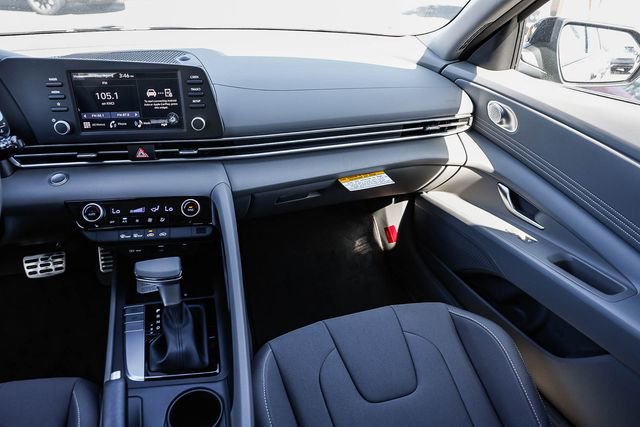 New 2026 Hyundai Elantra Sport FWD image 18