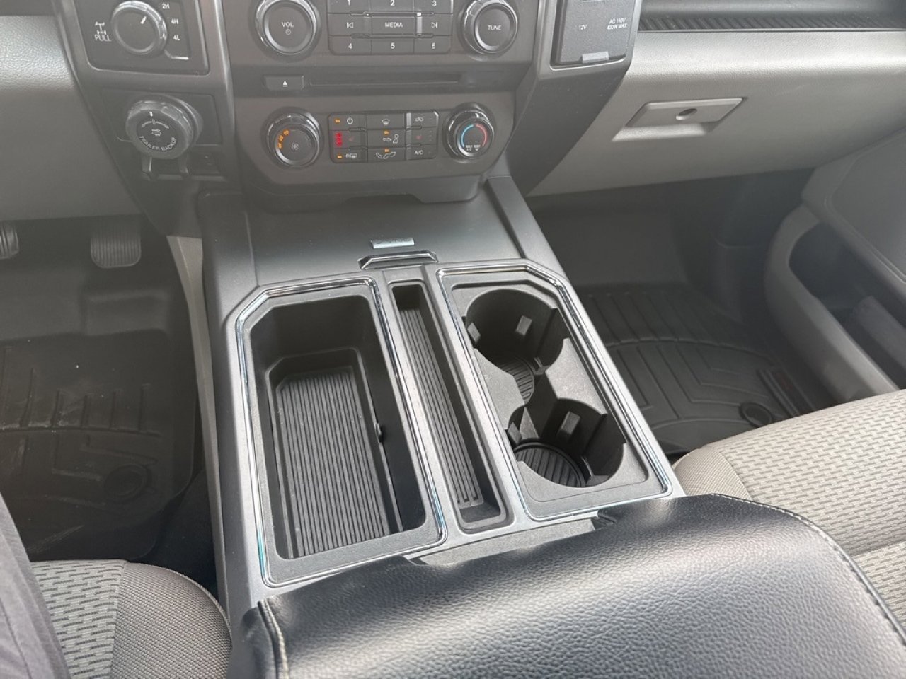 Used 2018 Ford F150 XLT w/ Equipment Group 302A Luxury image 21