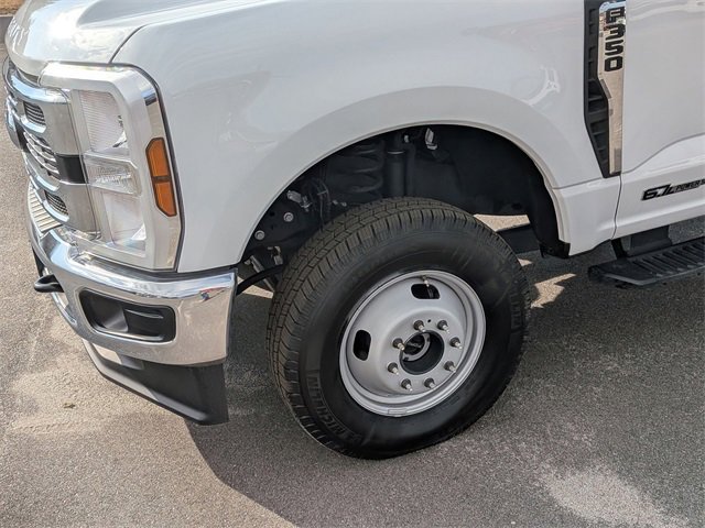 Used 2024 Ford F350 XL w/ Snow Plow Prep Package image 9
