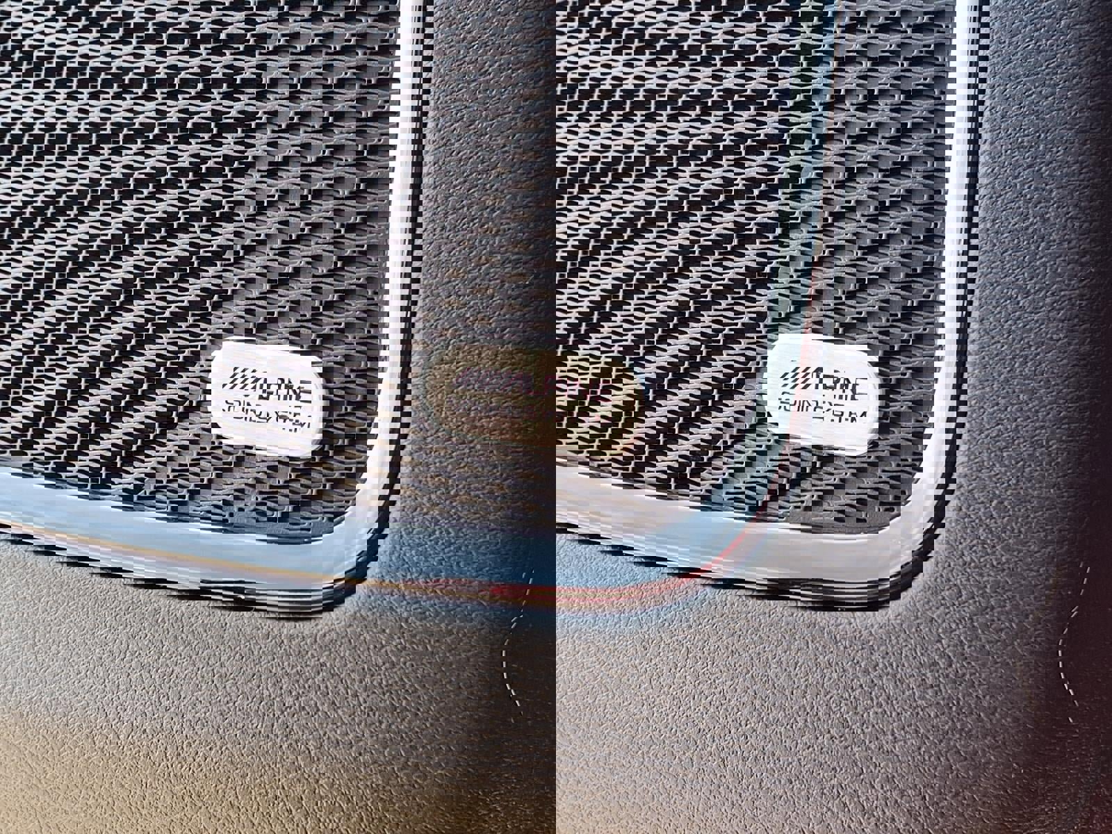 New 2026 Jeep Compass Latitude w/ Sun and Sound Group image 15