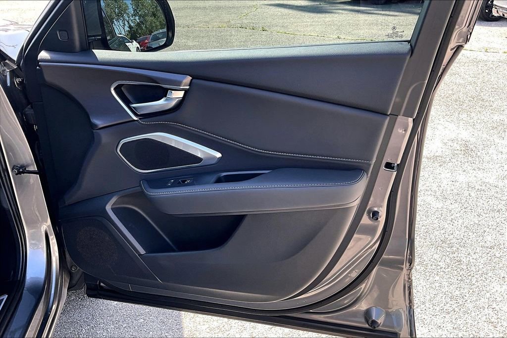 Used 2025 Acura RDX SH-AWD image 24