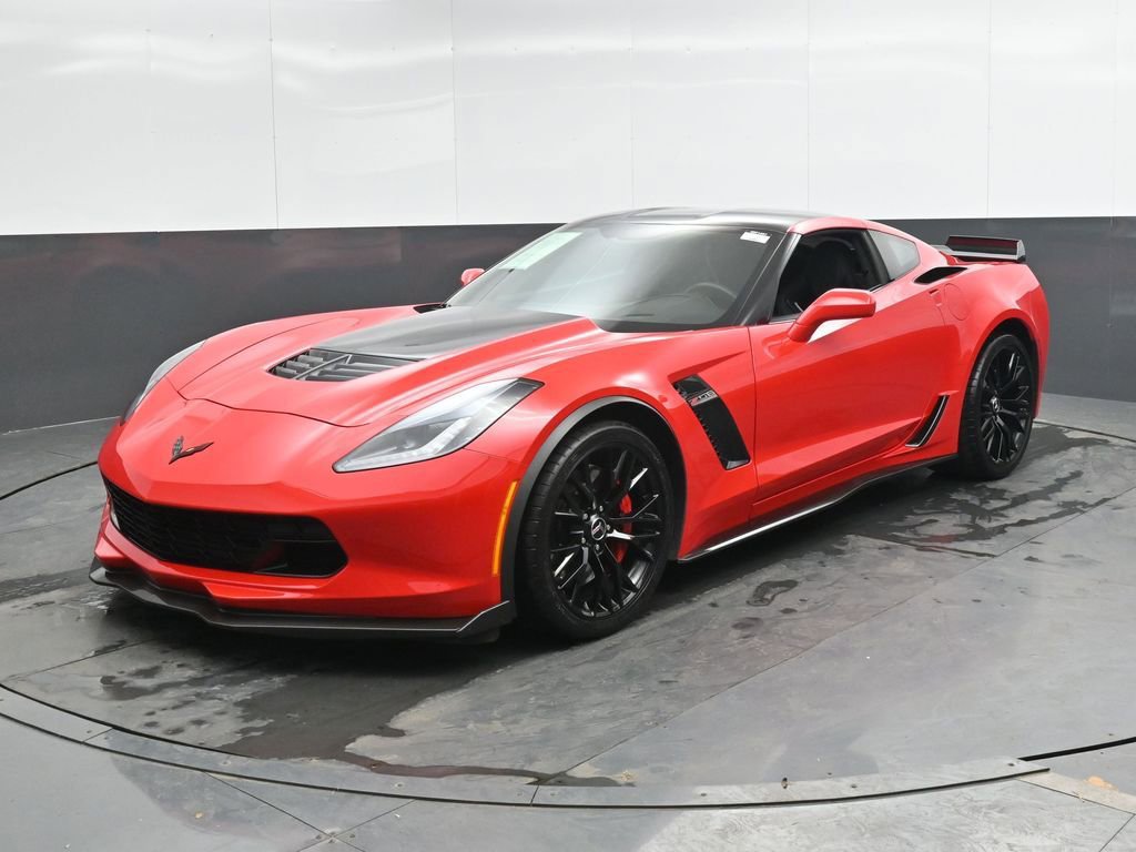 Used 2015 Chevrolet Corvette Z06 w/ 3LZ Preferred Equipment Group image 6