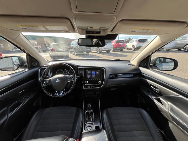 Used 2020 Mitsubishi Outlander SE image 36