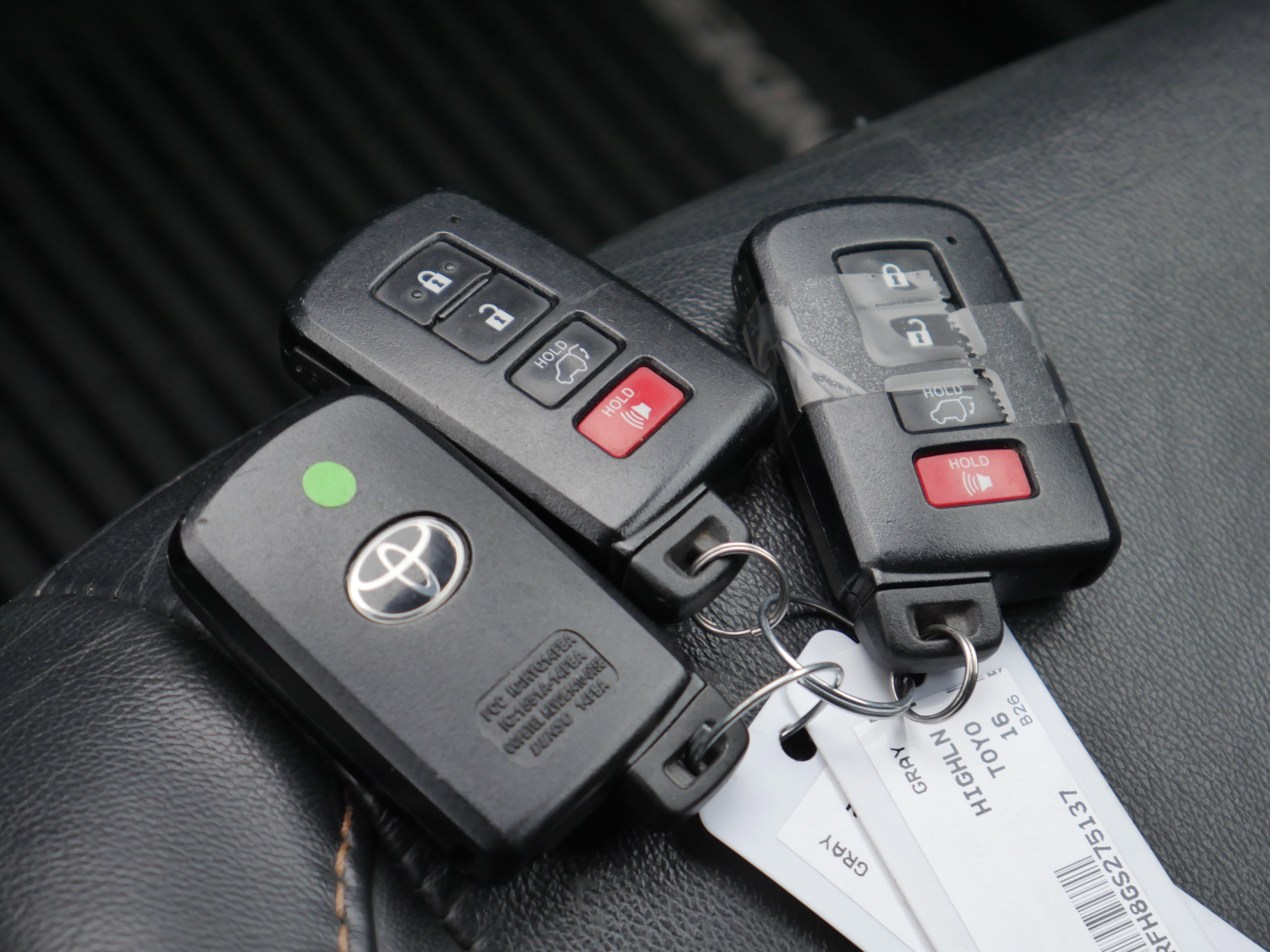 Used 2016 Toyota Highlander XLE image 38