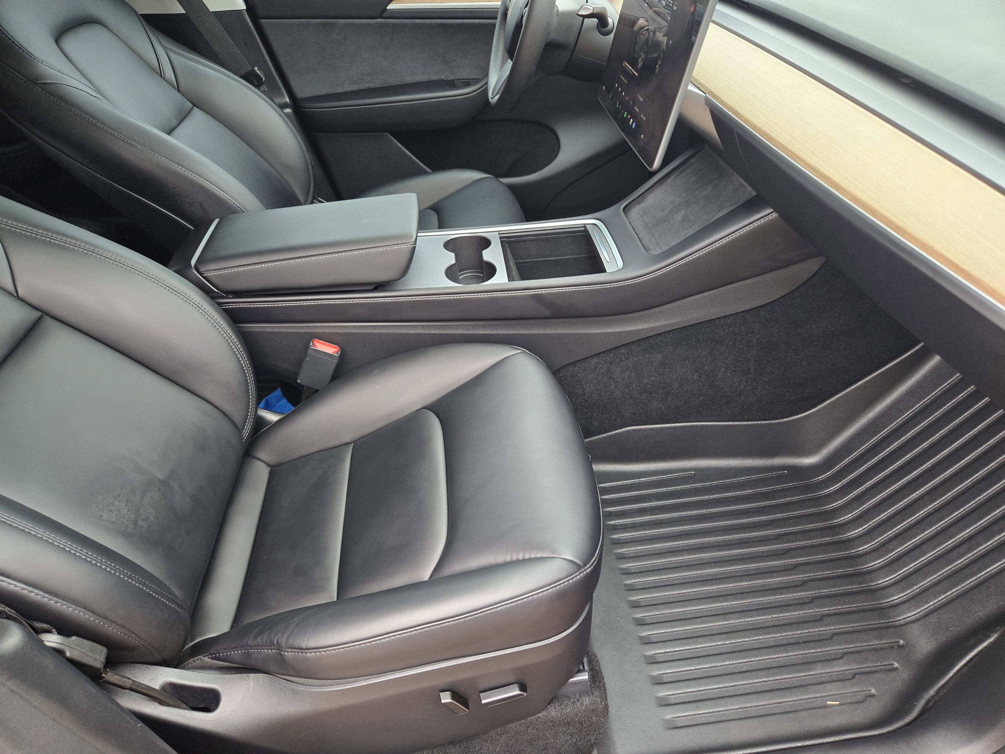 Used 2024 Tesla Model Y Long Range image 10