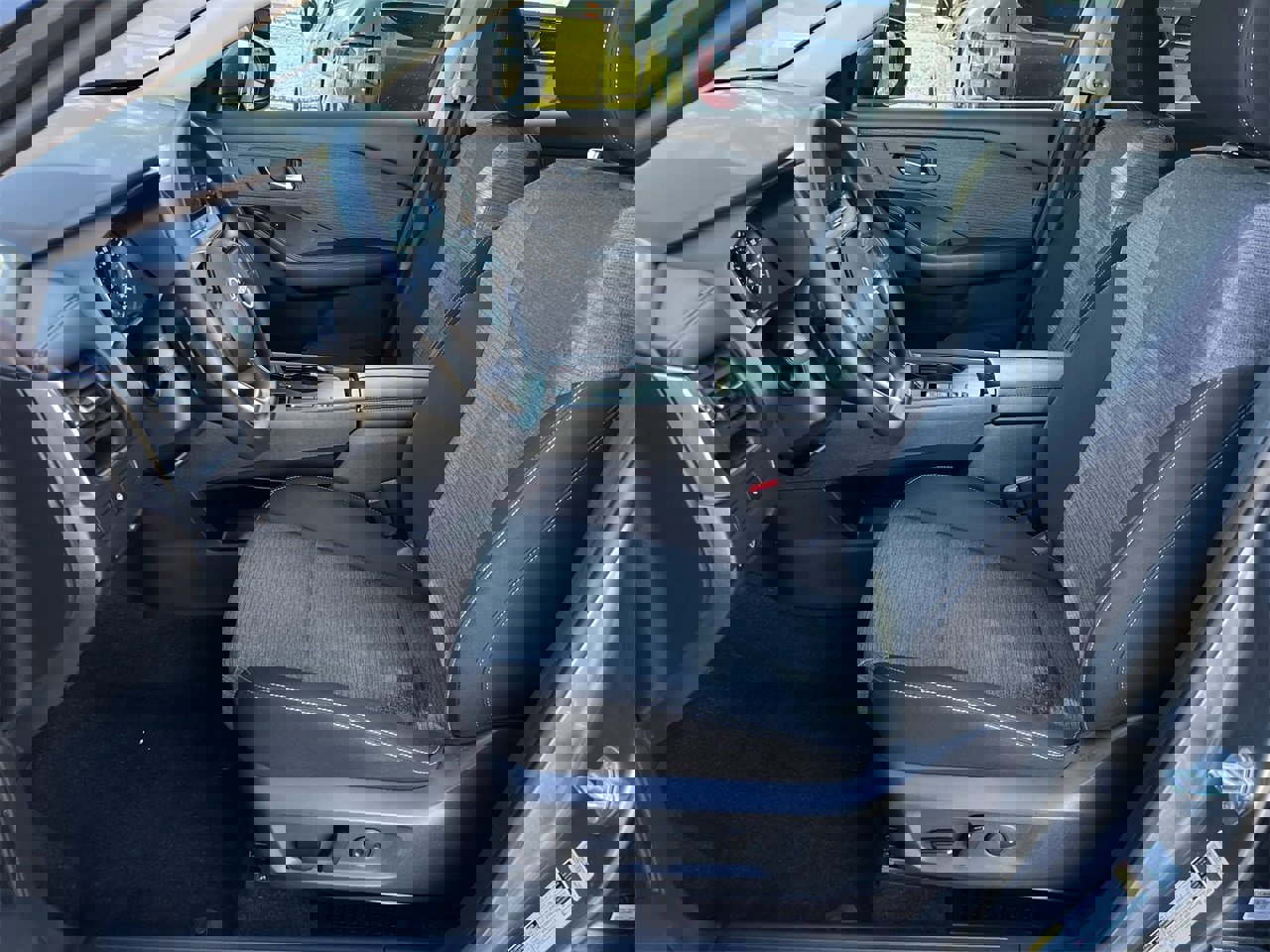 Certified 2023 Nissan Rogue SV image 21