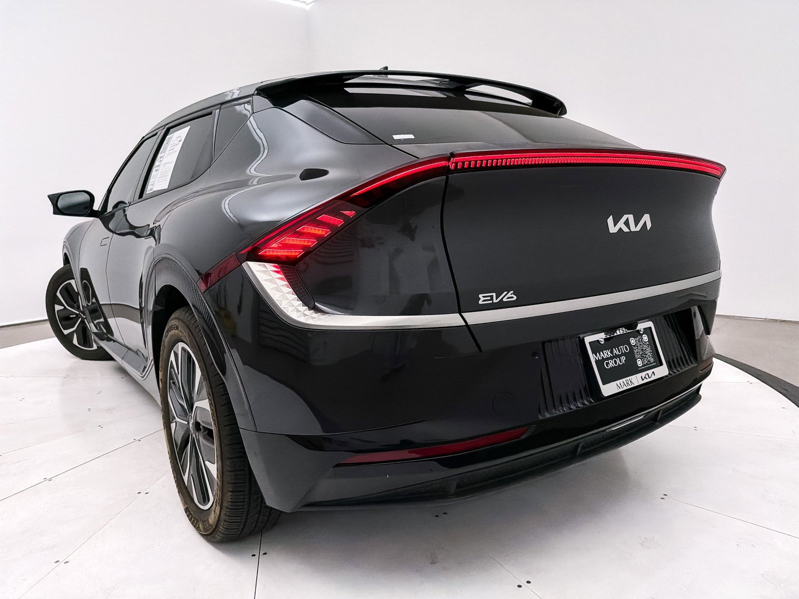 Used 2022 Kia EV6 Wind image 10