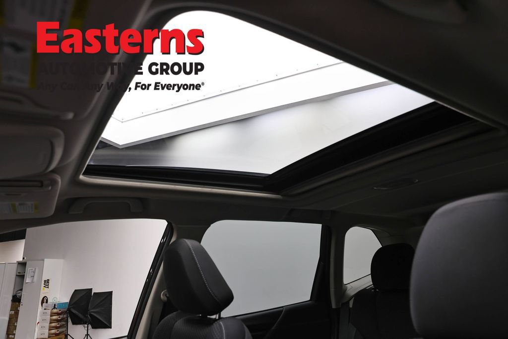 Used 2022 Subaru Forester Premium AWD/4WD image 35