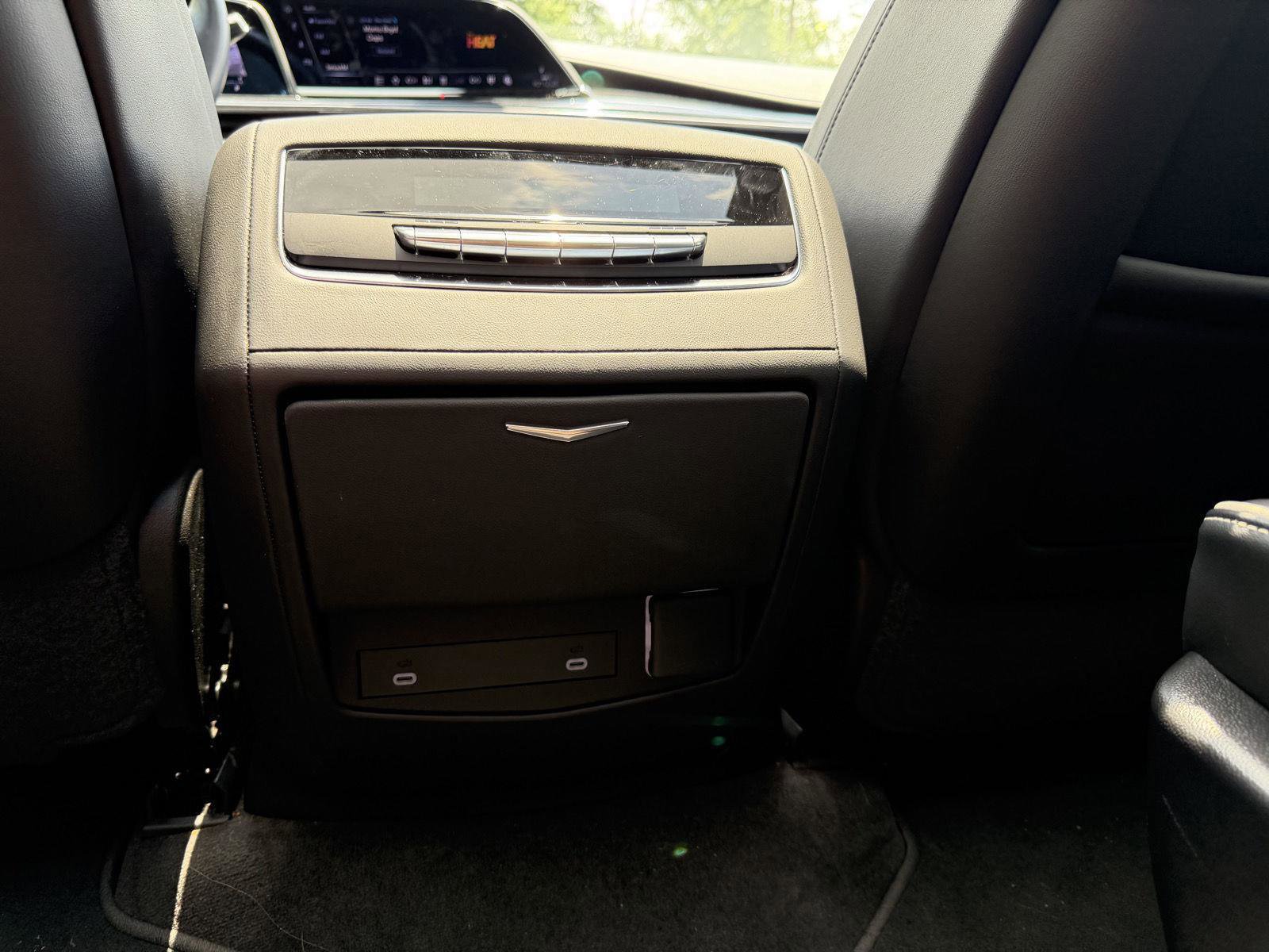 Used 2023 Cadillac Escalade Sport w/ Touring Package AWD/4WD image 18