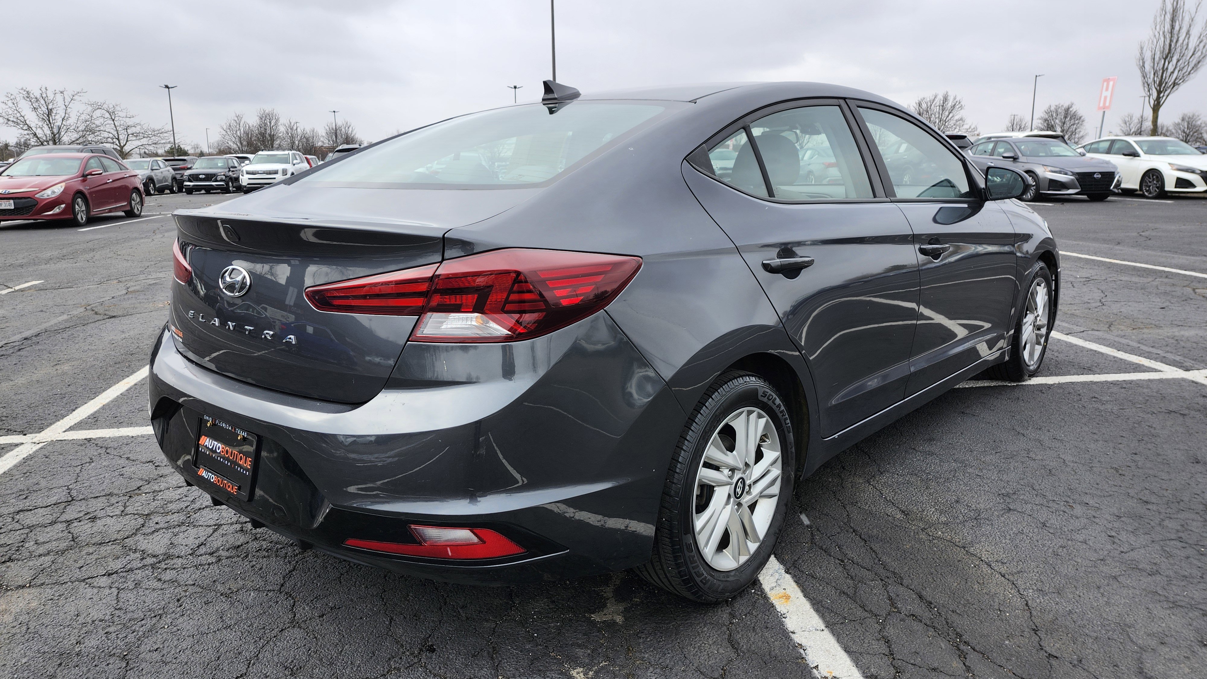 Used 2020 Hyundai Elantra SEL image 15