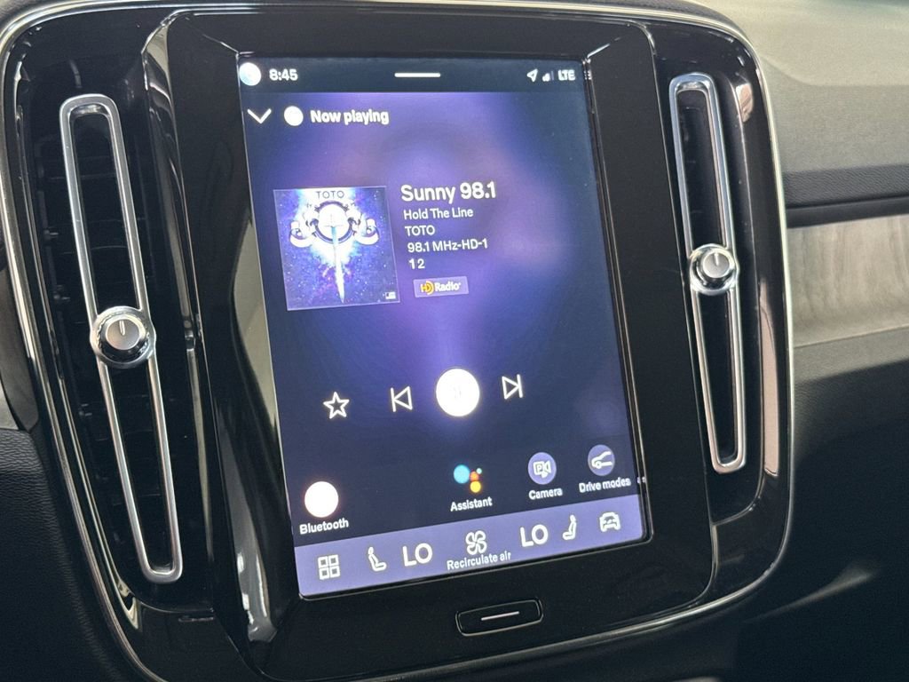 Certified 2023 Volvo XC40 B5 Ultimate image 17