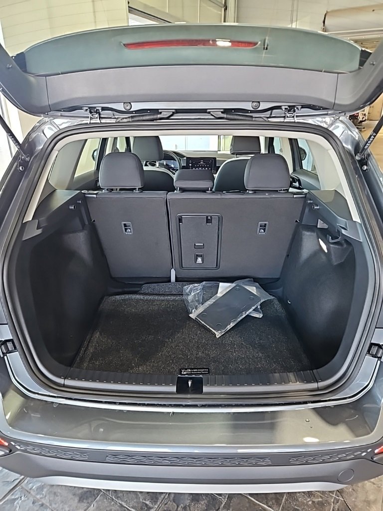 New 2026 Volkswagen Taos S image 19