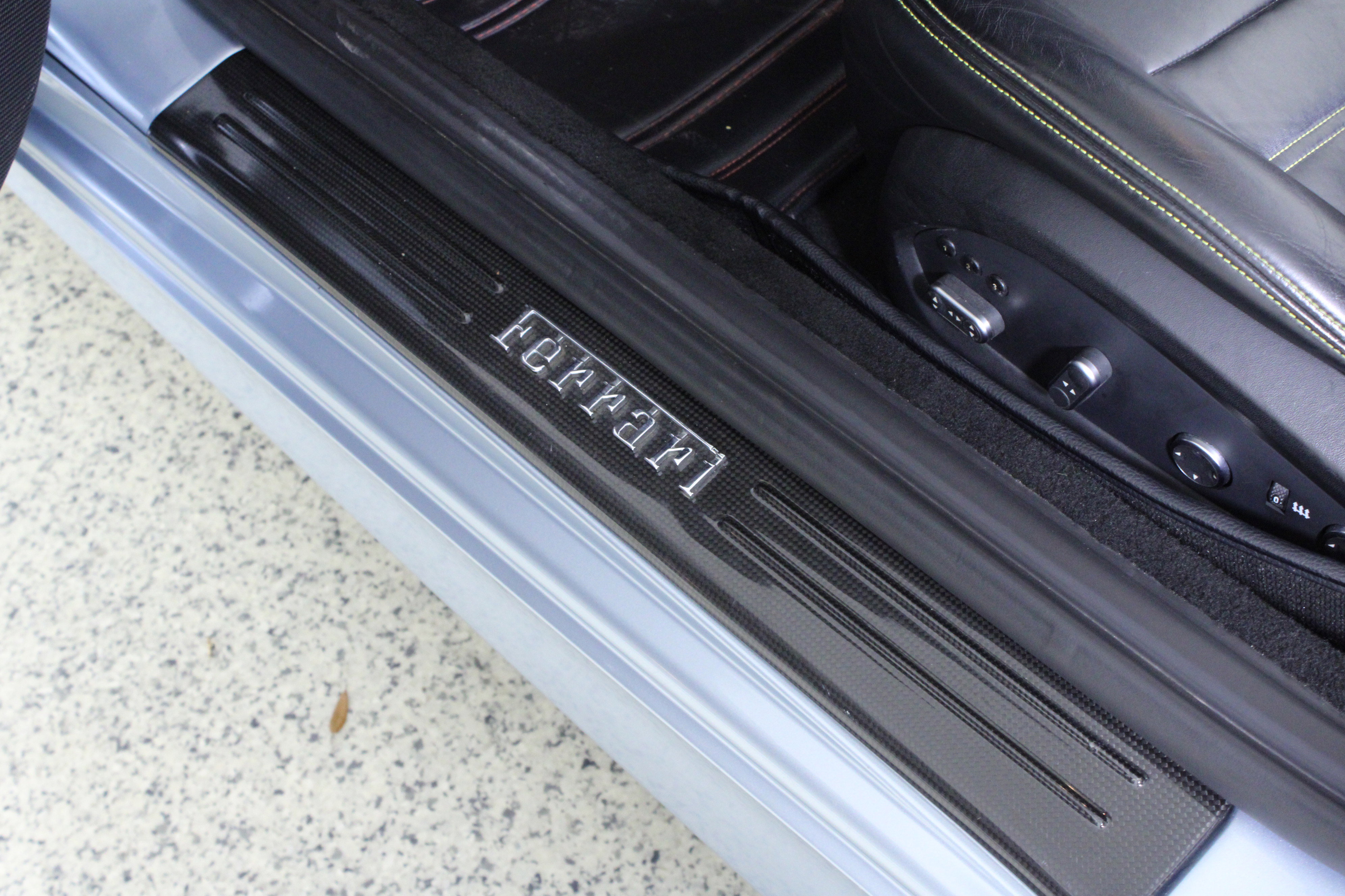 Used 2015 Ferrari California T image 20