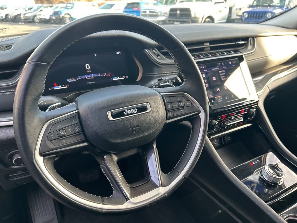 Used 2022 Jeep Grand Cherokee L Laredo w/ Luxury Tech Group I image 51