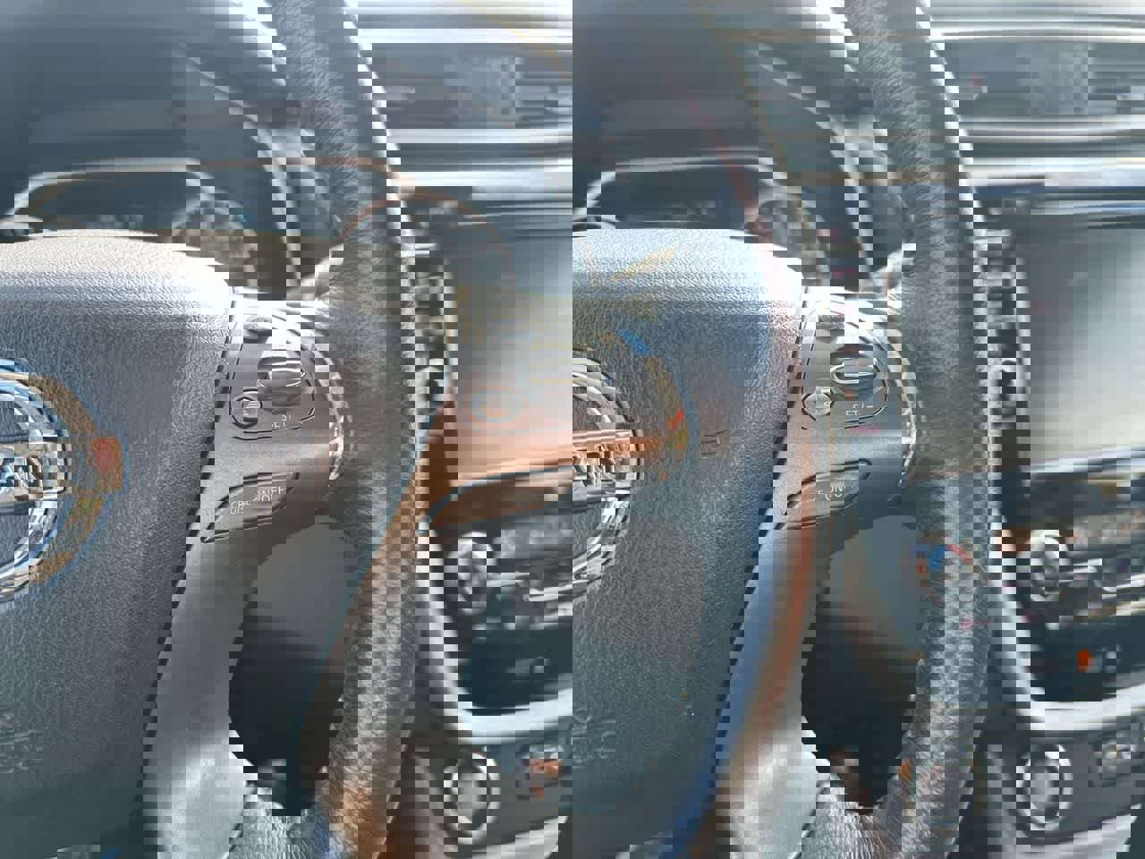 Used 2020 Nissan Murano SV image 29