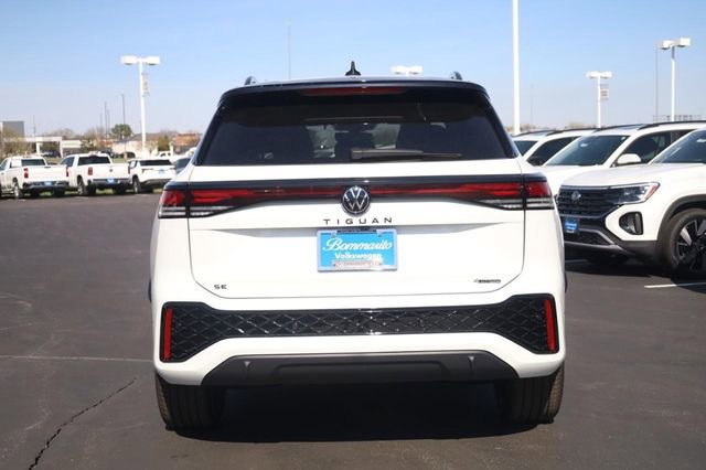 New 2026 Volkswagen Tiguan SE R-Line image 5