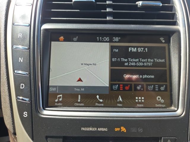 Used 2017 Lincoln MKX Reserve w/ Lincoln MKX Climate Package image 31