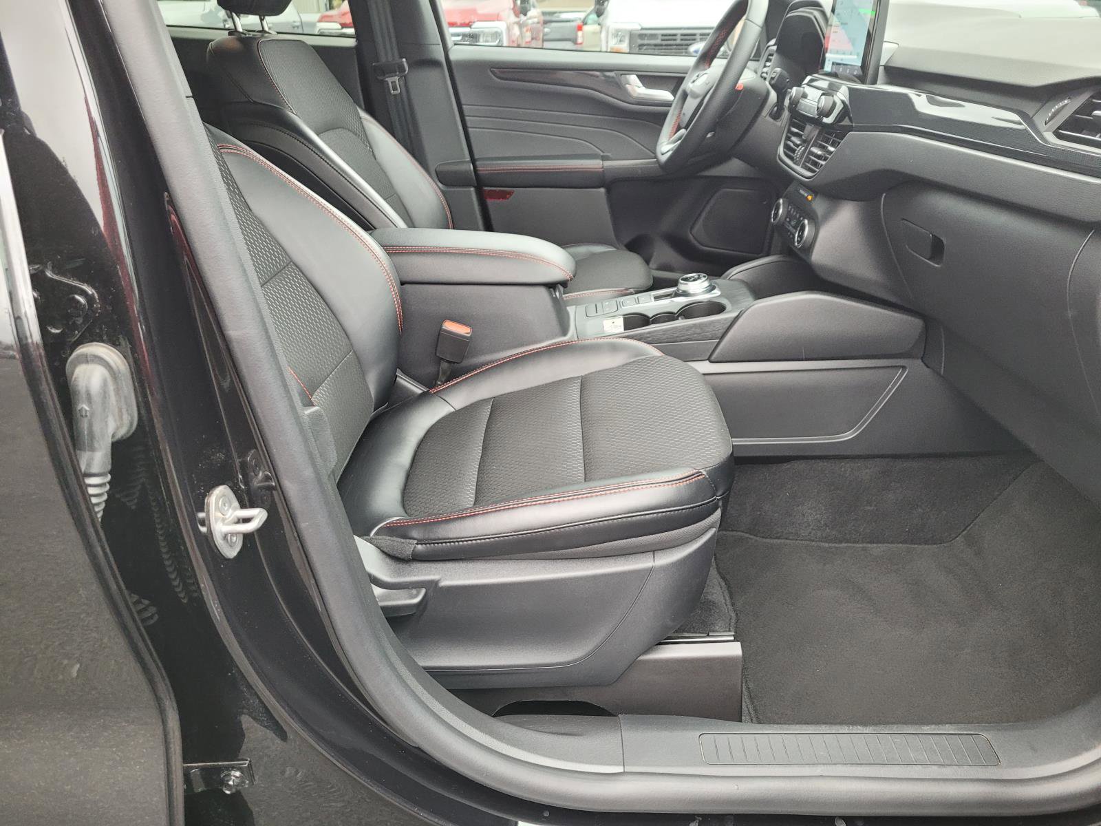 Used 2025 Ford Escape ST-Line AWD/4WD image 20