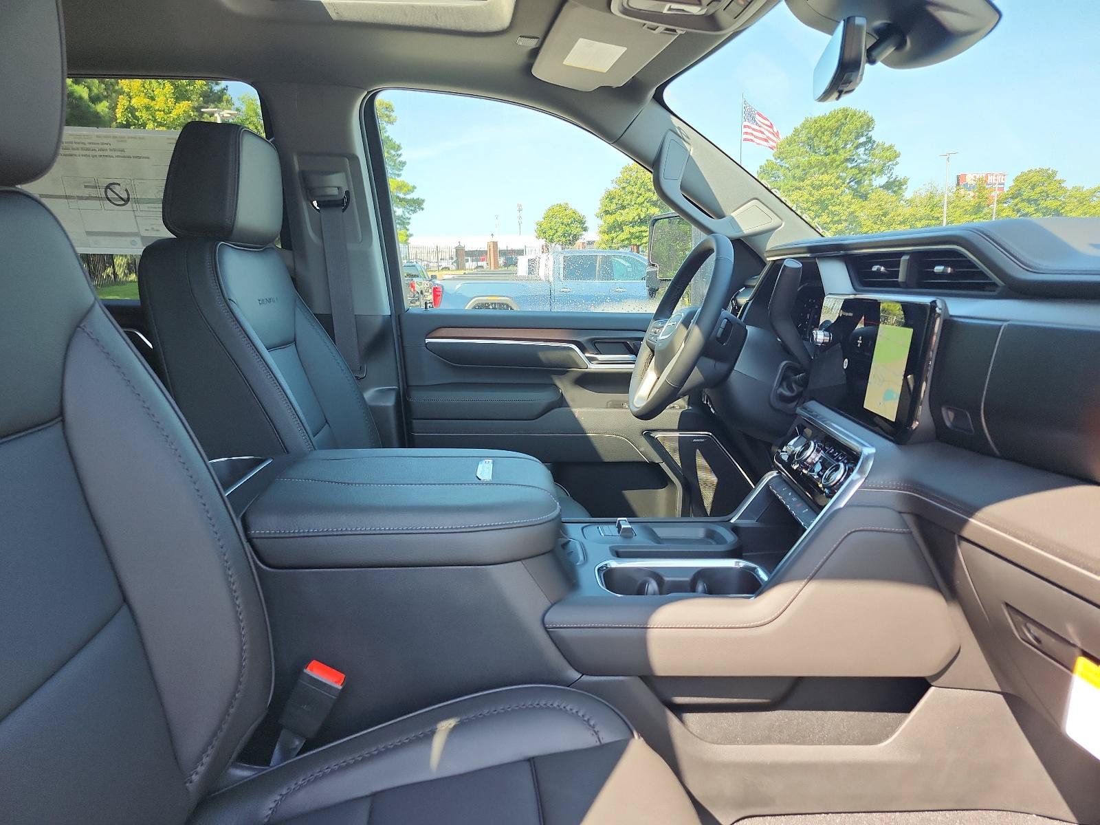 New 2026 GMC Sierra 2500 Denali w/ Denali Reserve Package AWD/4WD image 7