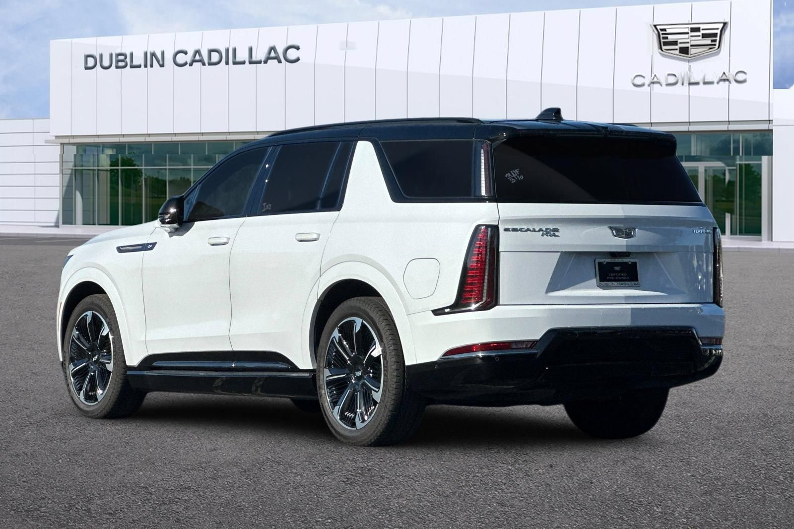 Certified 2026 Cadillac Escalade IQL Sport 2 AWD/4WD image 6