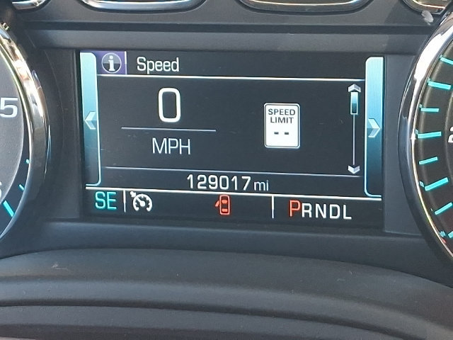 Used 2018 Chevrolet Suburban LT AWD/4WD image 6
