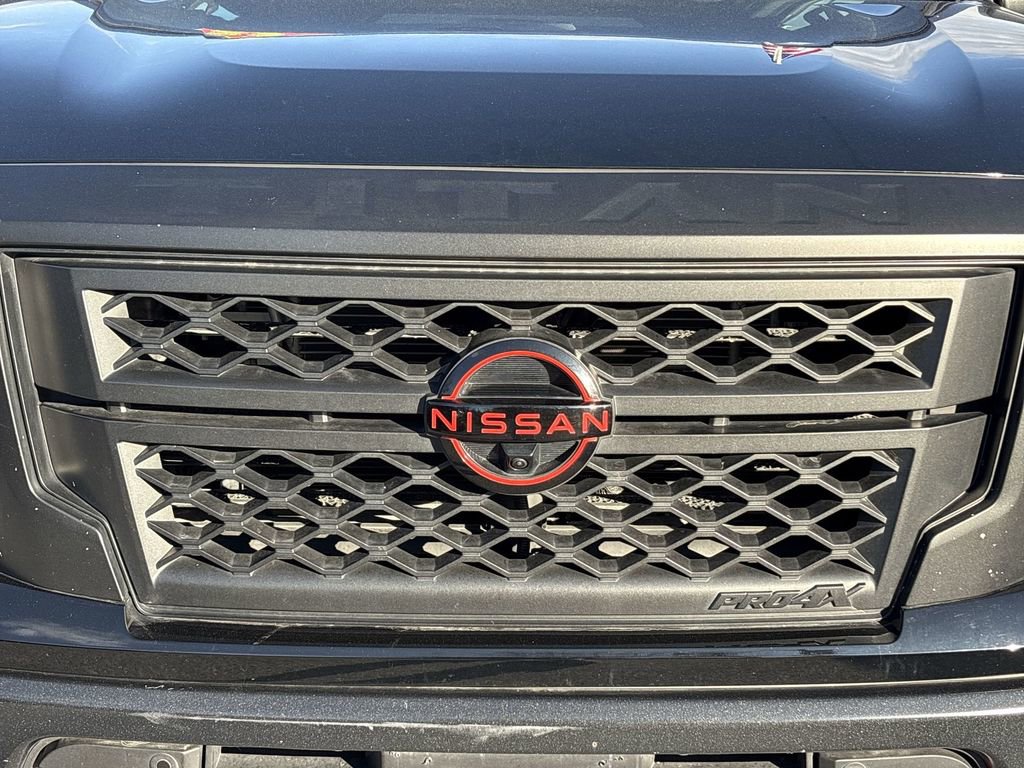 Used 2024 Nissan Titan PRO-4X w/ Pro-4x Convenience Package image 36