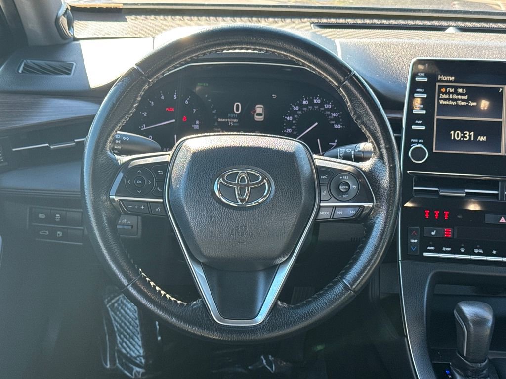 Used 2019 Toyota Avalon XLE w/ Moonroof Package image 12