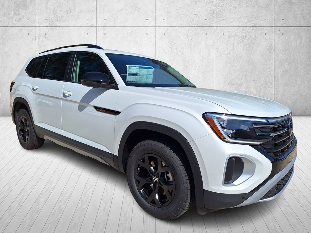 New 2026 Volkswagen Atlas Peak Edition image 7