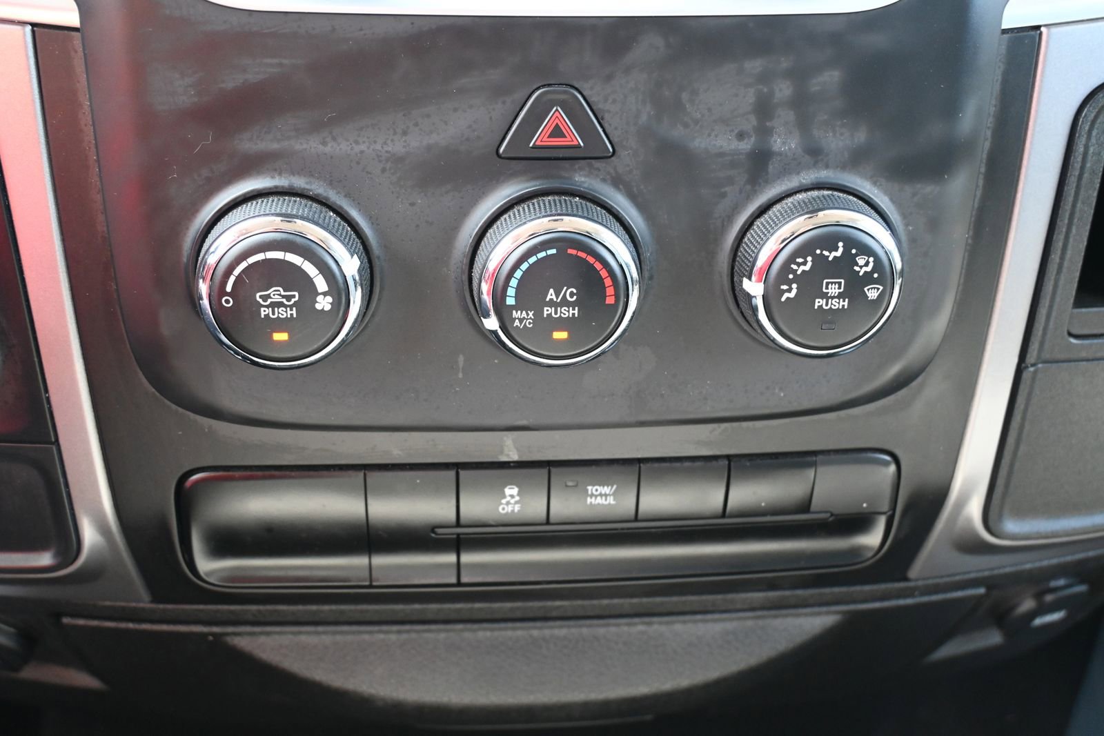 Used 2023 RAM 1500 Classic SLT RWD image 14