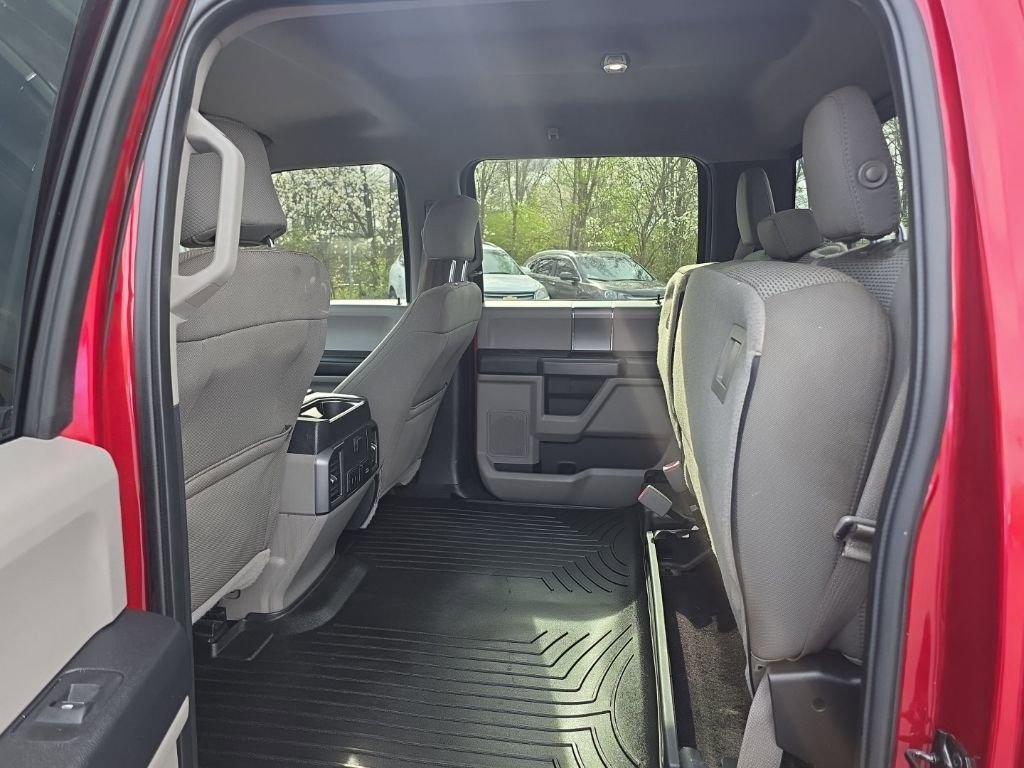 Used 2017 Ford F150 XLT w/ Equipment Group 302A Luxury AWD/4WD image 37