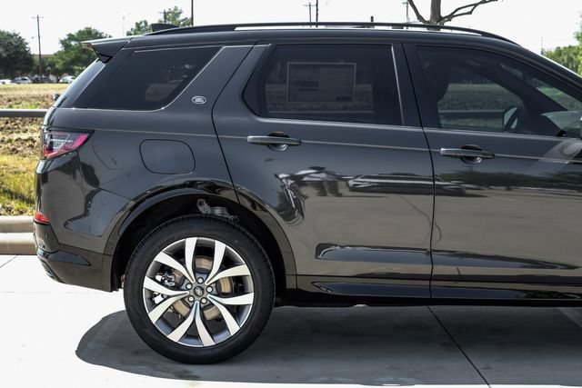 New 2026 Land Rover Discovery Sport Landmark AWD/4WD image 9