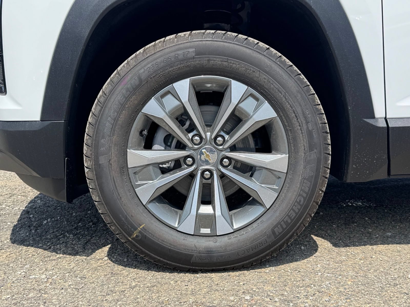 New 2027 Chevrolet Equinox LT AWD/4WD image 10