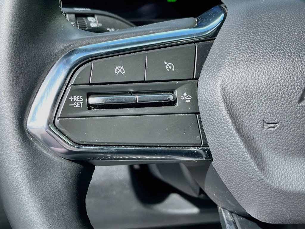 Used 2025 Chevrolet Equinox EV LT FWD image 18