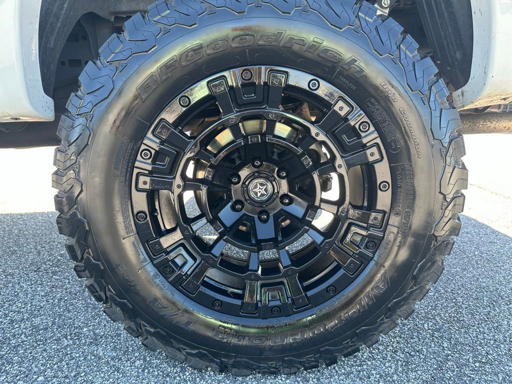 Used 2023 Ford F150 Lariat w/ Equipment Group 502A High image 21