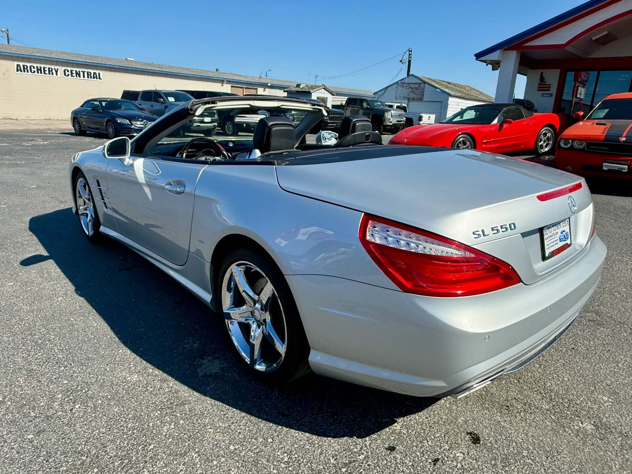 Used 2013 Mercedes-Benz SL 550 image 14