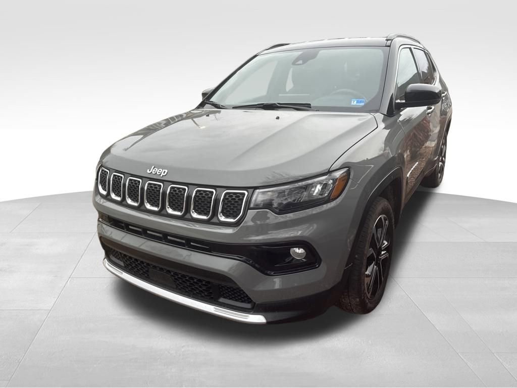 Used 2024 Jeep Compass Limited image 26