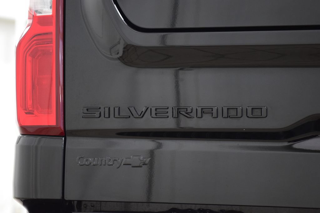 Used 2024 Chevrolet Silverado 1500 High Country w/ Technology Package AWD/4WD image 24