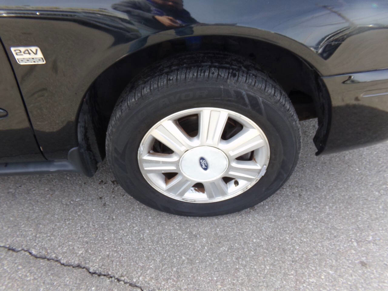 Used 2004 Ford Taurus SEL image 31