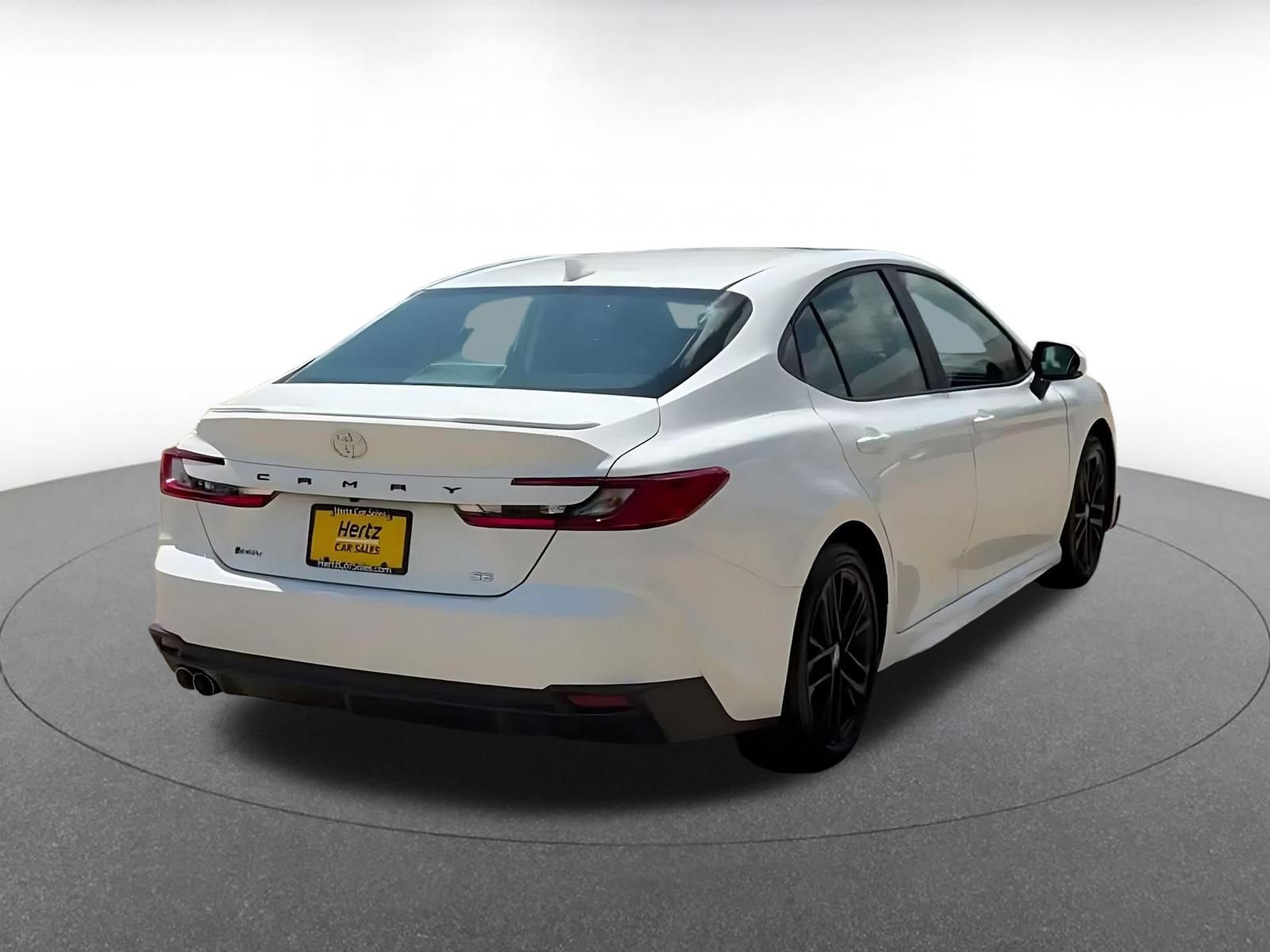 Used 2026 Toyota Camry SE FWD image 13