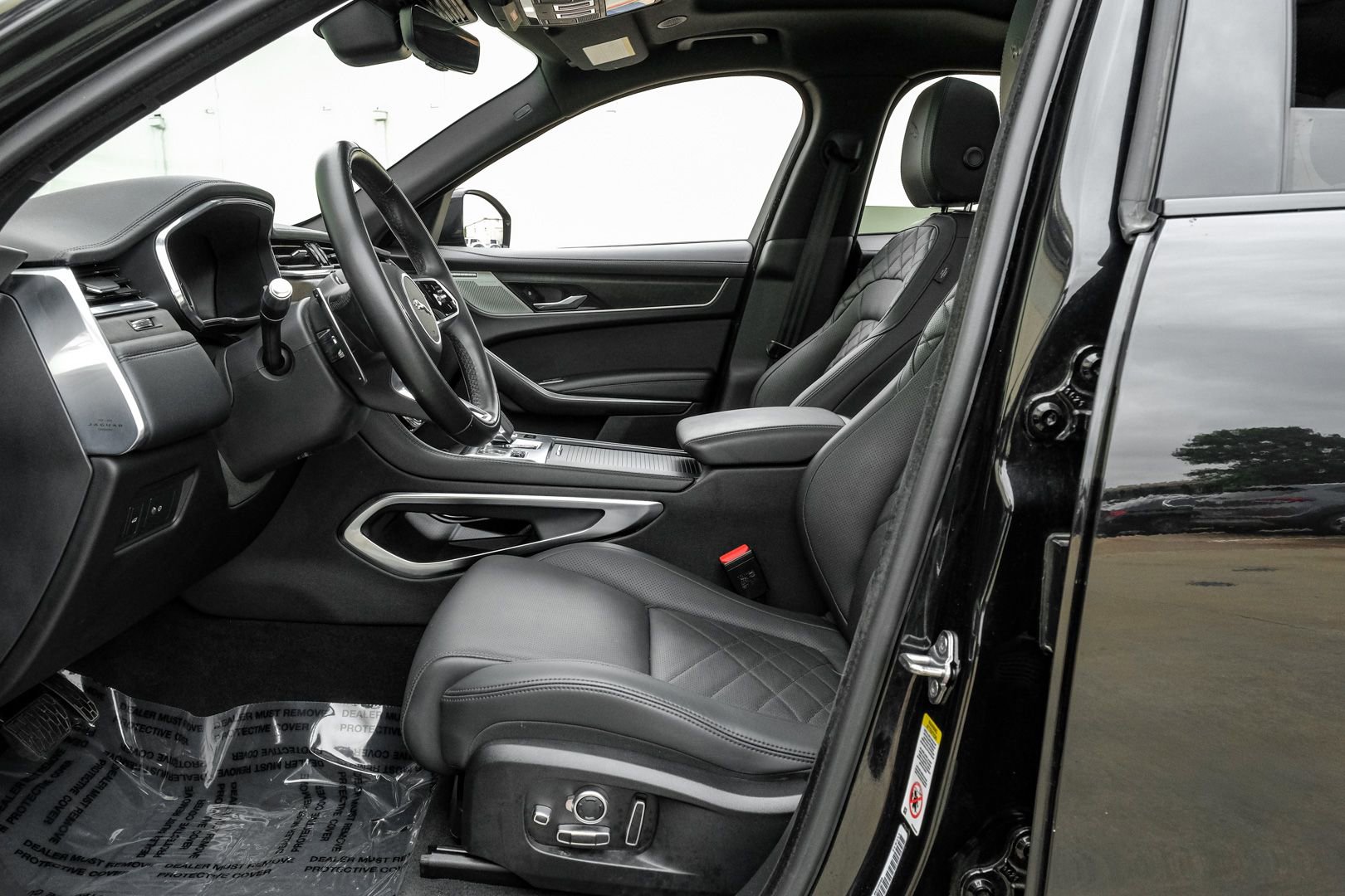Used 2022 Jaguar F-PACE S AWD/4WD image 3